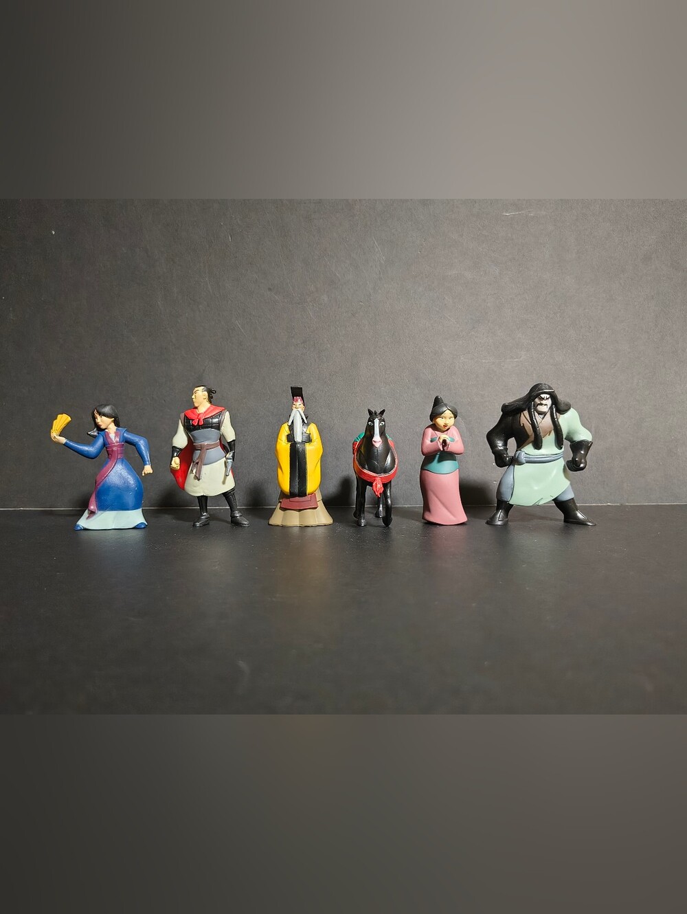 Disney Mulan Mini Figure Set - Assorted Colors
